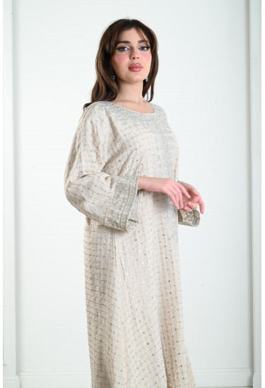 جلابيات نسائية مطرزة بشكل أحترافي