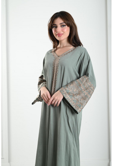 جلابيات نسائية بتطريز مميز