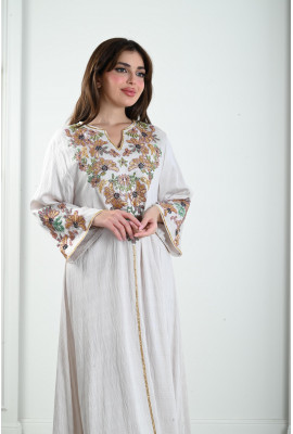 جلابيات نسائية مطرزة بخرز ملون