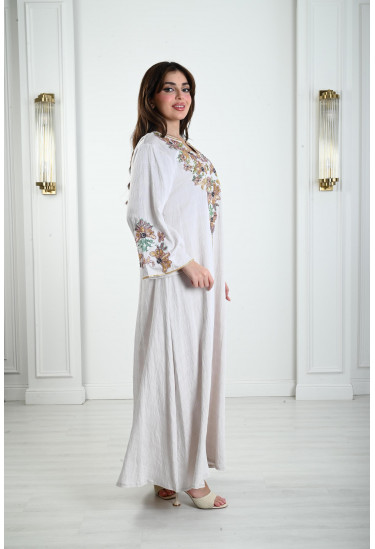 جلابيات نسائية مطرزة بخرز ملون