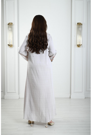 جلابيات نسائية مطرزة بخرز ملون