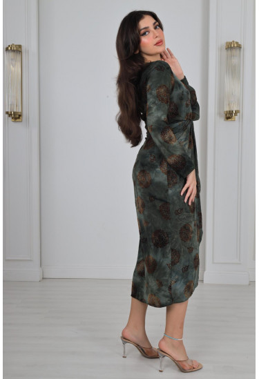 فستان ميدي بقصة أنثوية ناعمة فستان ميدي بقصة أنثوية ناعمة