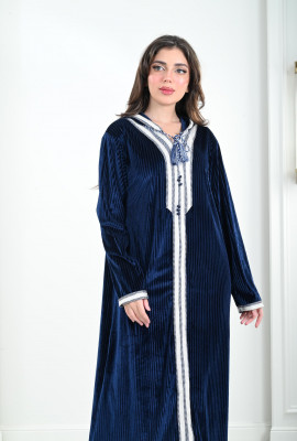 جلابية نسائية طويلة بغطاء رأس متصل جلابية نسائية طويلة بغطاء رأس متصل