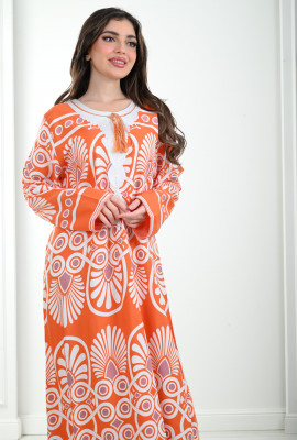 جلابية نسائية بنقوشات مميزة 