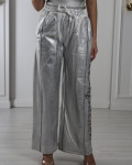 بنطلون بنسيج لامع مميز