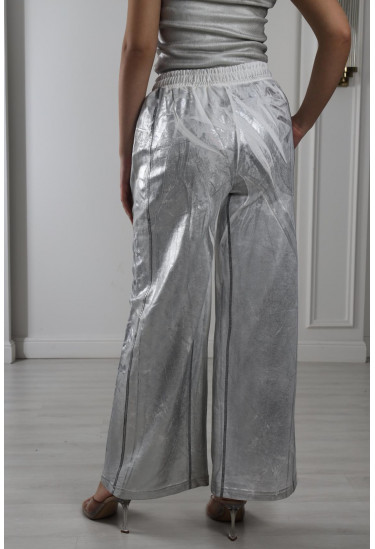 بنطلون بنسيج لامع مميز