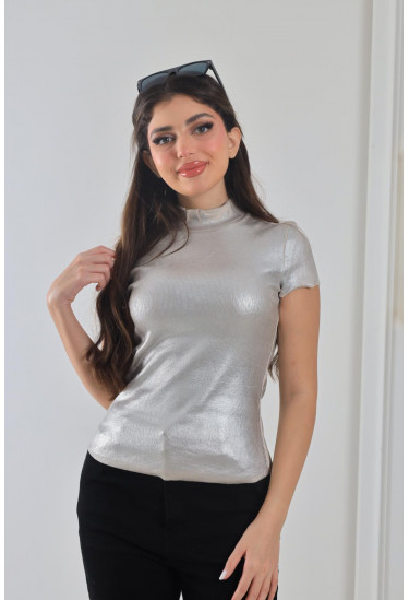 بلوزة كاجوال بنسيج مميز بلوزة كاجوال بنسيج مميز