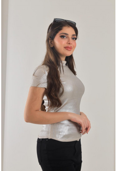 بلوزة كاجوال بنسيج مميز بلوزة كاجوال بنسيج مميز