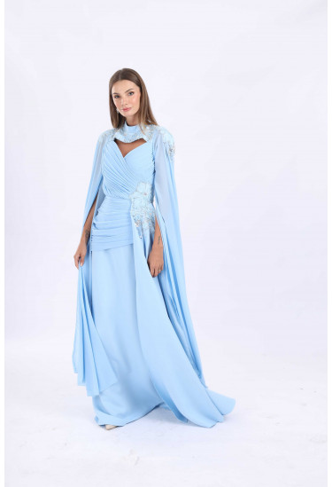 فستان نسائي بأكمام كيب 