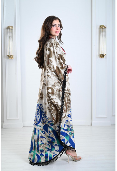 جلابيات نسائية بنقوشات بالخط العربي المميز