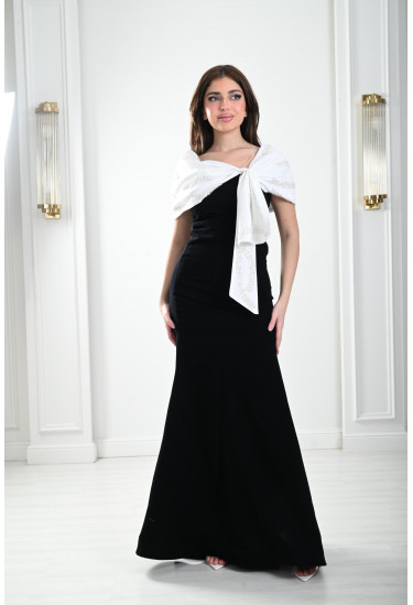 فستان سهرة طويل بوشاح مرصع 