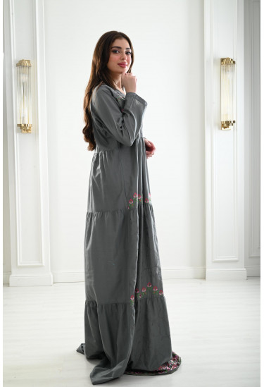 جلابيات نسائية بأدوار مكشكشة واسعة