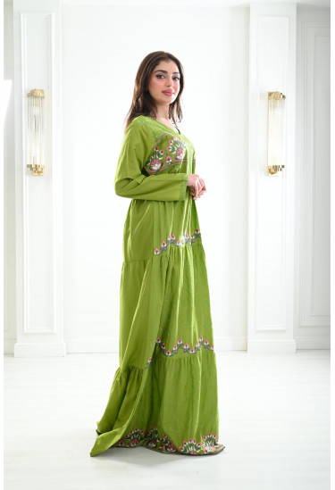 جلابيات نسائية بأدوار مكشكشة واسعة