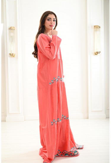 جلابيات نسائية بأدوار مكشكشة واسعة