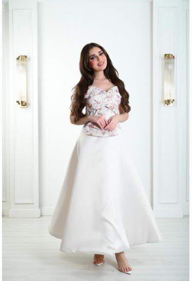 فستان سهرة بأطلالة الأميرات