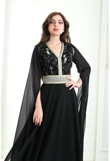 فستان نسائي بنمط مغربي مميز