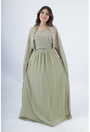 جلابية سهرة فخمة مطرزة بالكريستال