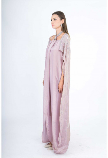 فستان سهرة بتصميم ملكي أنيق