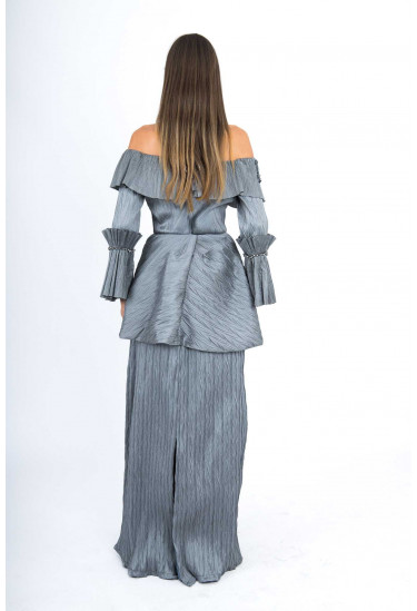 فستان سهرة مكشوف الأكتاف بكسرات