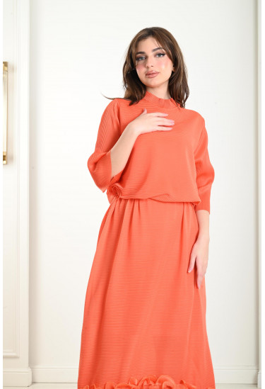 فستان نسائي من نسيج بارز