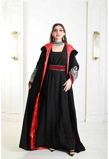 جلابية نسائية بنمط مغربي مميز