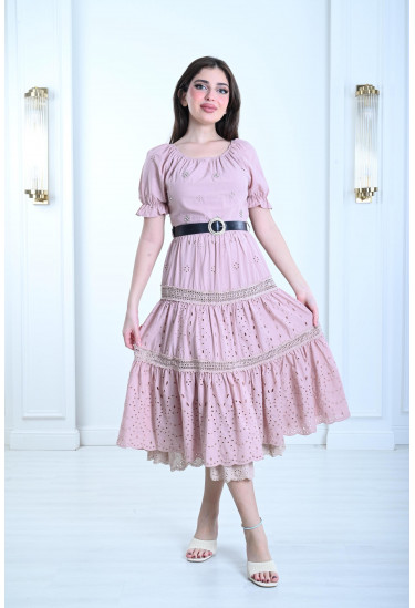 فستان ميدي نسائي بأدوار كشكشة واسعة فستان ميدي نسائي بأدوار كشكشة واسعة