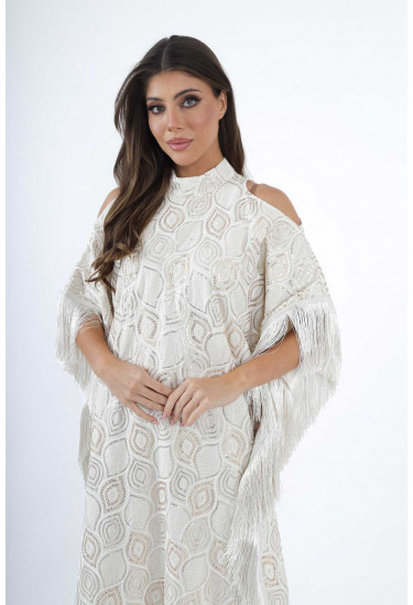 جلابية سهرة أنيقة مزينة بهدب كثيف والنقوش الراقية