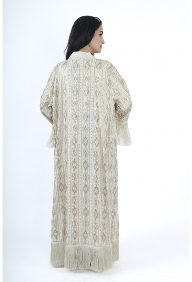 جلابية فاخرة بتصميم راقى ولمسات شرقية