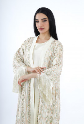 جلابية فاخرة بتصميم راقى ولمسات شرقية