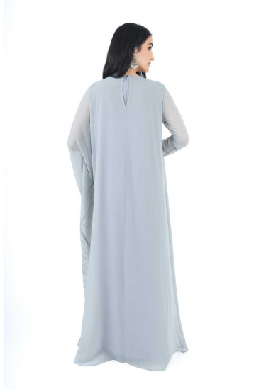 جلابية نسائية بتطريز رقيق