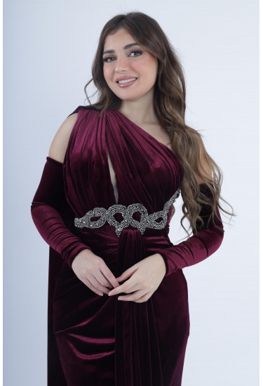 فستان نسائي مخملي مميز