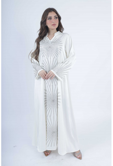 جلابيه نسائي بتطريز مميز وراقي