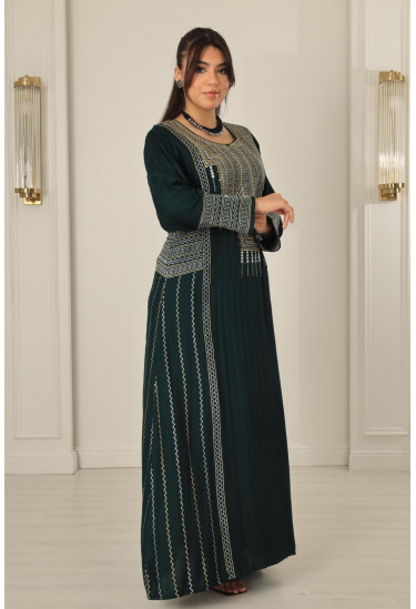 جلابية نسائية بتطريز شرقي مميز