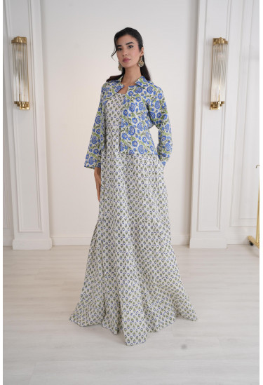 فستان أنيق واسع مع جاكيت قصير مزين بنقوش فستان أنيق واسع مع جاكيت قصير مزين بنقوش