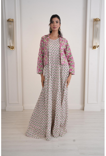 فستان أنيق واسع مع جاكيت قصير مزين بنقوش فستان أنيق واسع مع جاكيت قصير مزين بنقوش