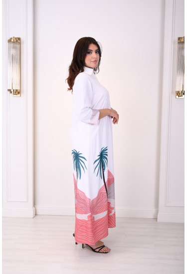 جلابية واسعة بطبعات فنية وأكمام أنيقة