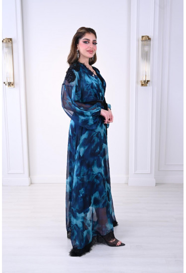 فستان نسائي طويل بطباعات مموجة 