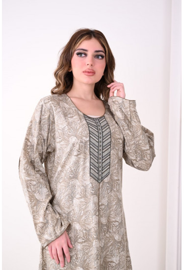 جلابيه طويله بنقوش رائعه جلابيه طويله بنقوش رائعه