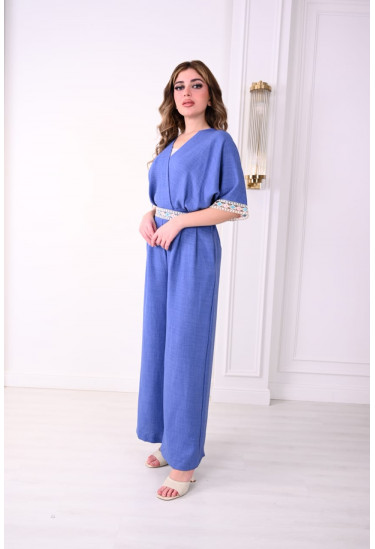 جمبسوت نسائي بأكمام واسعة وتطريز ملون جمبسوت نسائي بأكمام واسعة وتطريز ملون