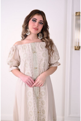 فستان مكشوف الاكتاف بتصميم رائع فستان مكشوف الاكتاف بتصميم رائع