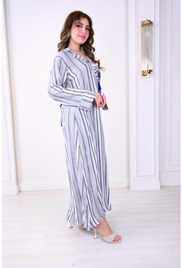 جلابية مخططة بتصميم عصري مع زخرفة