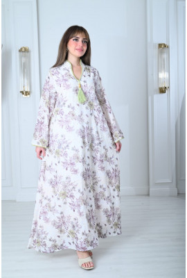 جلابية نسائية مع نقوش من الأزهار