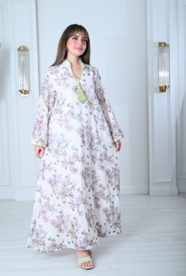 جلابية نسائية مع نقوش من الأزهار