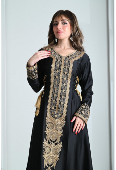 جلابية نسائية بكلفة أنيقة جلابية نسائية بكلفة أنيقة