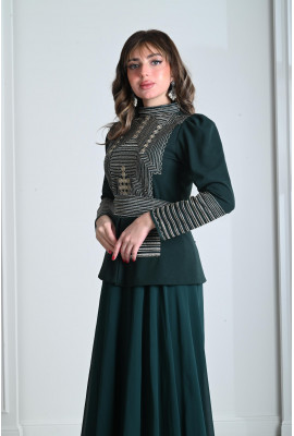 فستان طويل نسائي مطرز