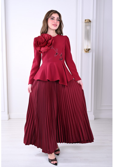 فستان بليسيه أنيق مع وردة بارزة للمناسبات فستان بليسيه أنيق مع وردة بارزة للمناسبات