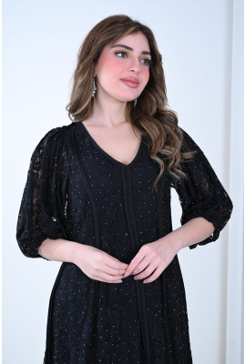 فستان دانتيل أنيق بأكمام واسعة وتصميم واسع 