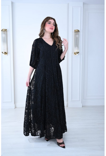 فستان دانتيل أنيق بأكمام واسعة وتصميم واسع 