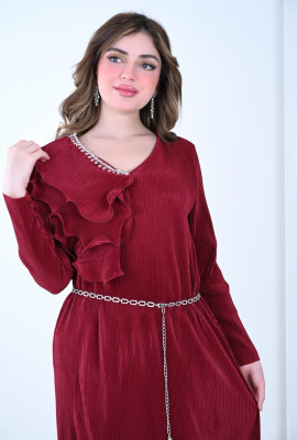 فستان مخمل بأكمام طويلة 