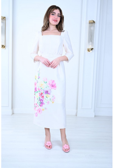 فستان أنيق بطبعات زهرية وحزام خصر فستان أنيق بطبعات زهرية وحزام خصر